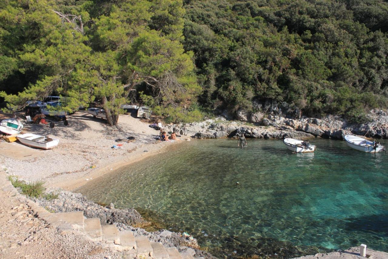 Seaside House For Families With Children Cove Rasohatica, Korcula - 4386 룸바르다 외부 사진