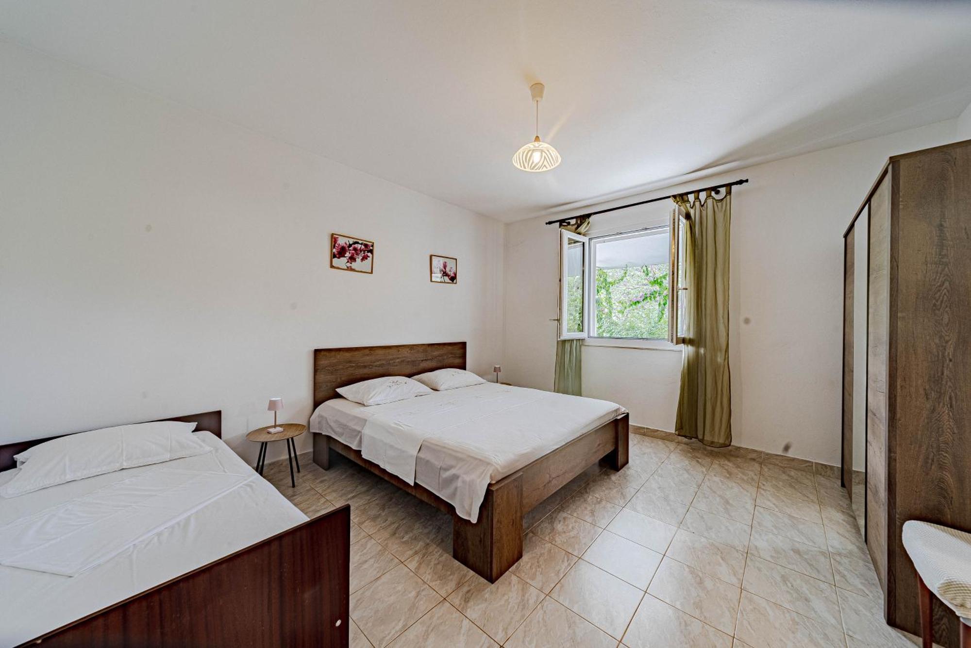 Seaside House For Families With Children Cove Rasohatica, Korcula - 4386 룸바르다 외부 사진